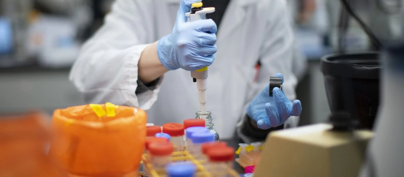 ΗΠΑ: Αναπτύχθηκε τεστ που ανιχνεύει τον κορωνοϊό από το πρώτο 24ωρο μόλυνσης